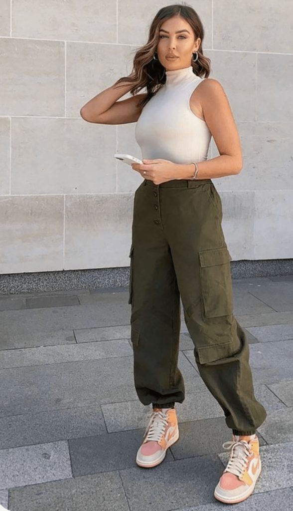 How to Style Green Cargo Pants